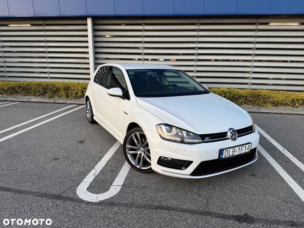 Volkswagen Golf - 10