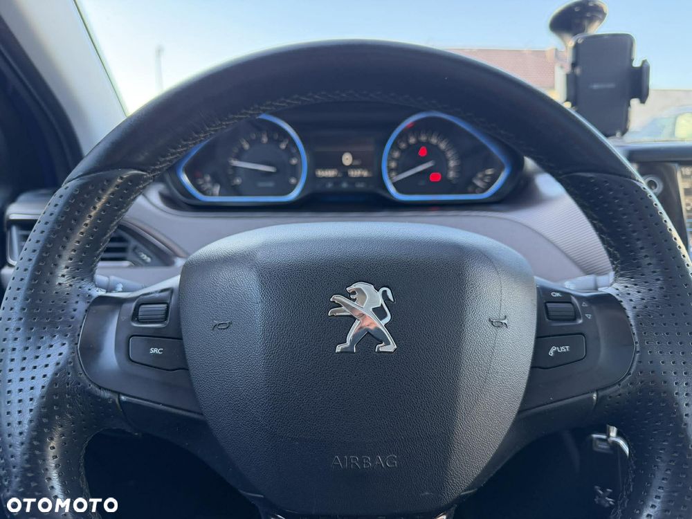 Peugeot 2008 1.6 e-HDi Allure S&S - 13