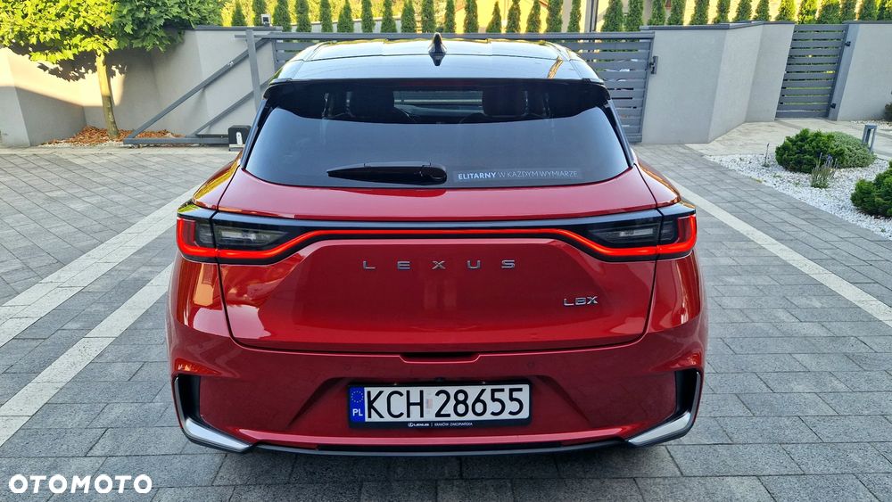 Lexus LBX 1.5 Hybrid Emotion - 8