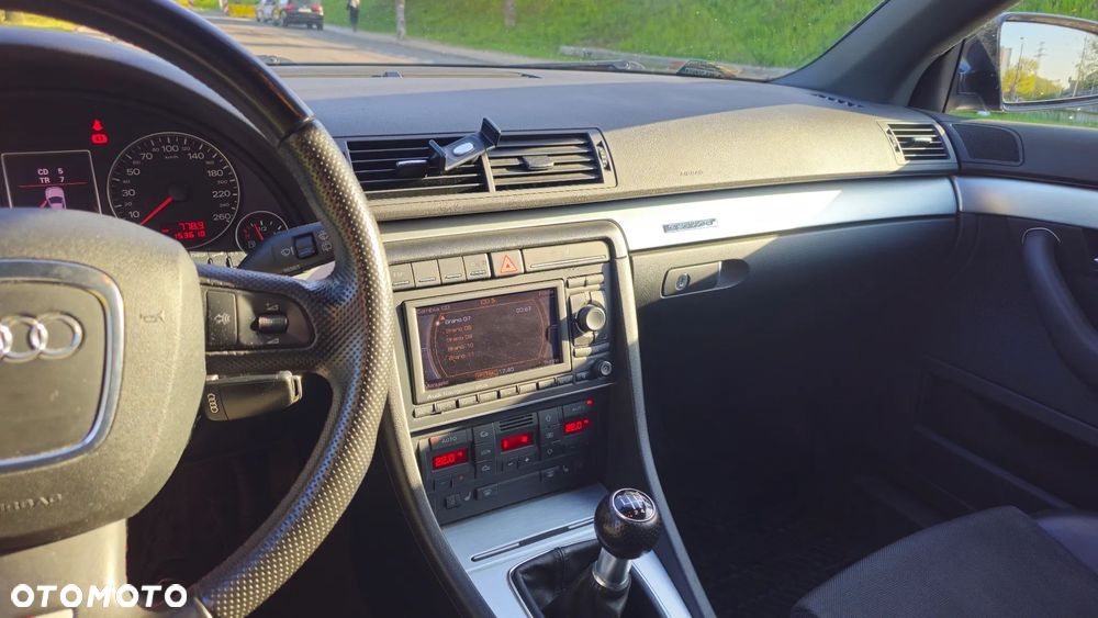 Audi A4 Avant 2.0 TDI DPF quattro S line Sportpaket (plus) - 14