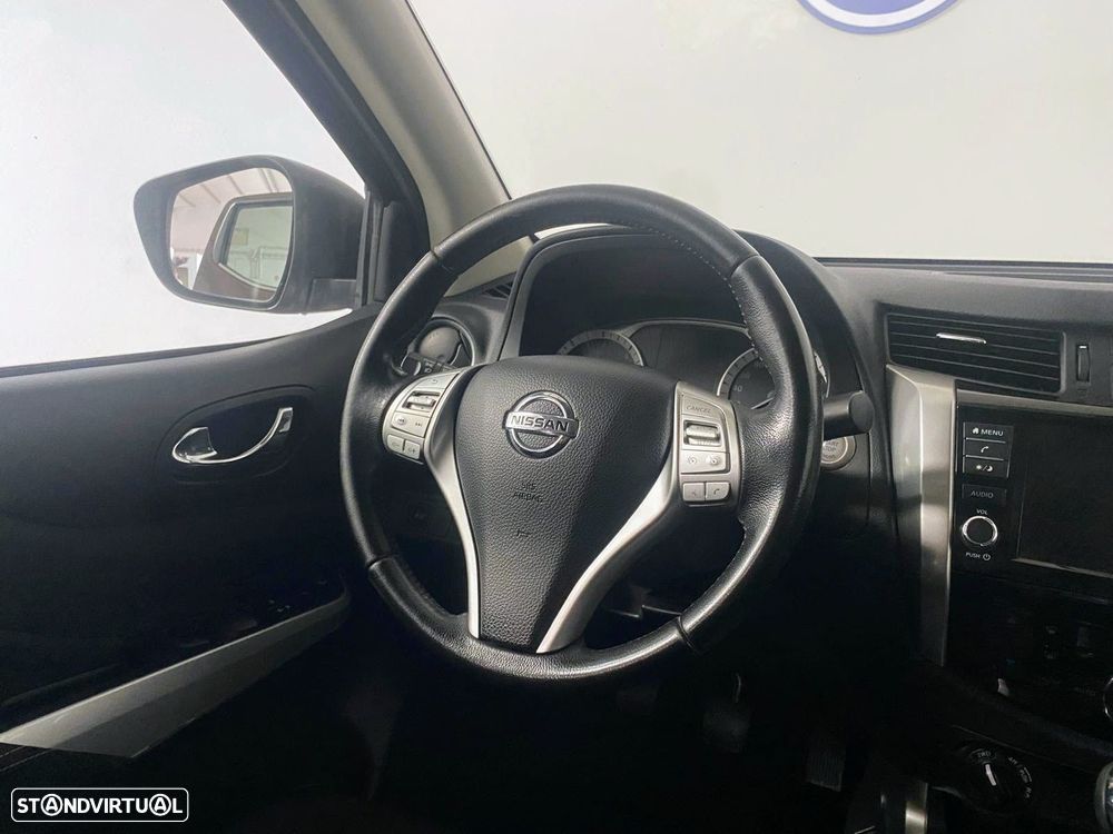 Nissan Navara 2.3 dCi CD 4WD N-Connecta - 11