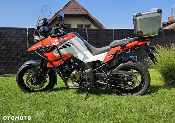 Suzuki V-STROM - 2