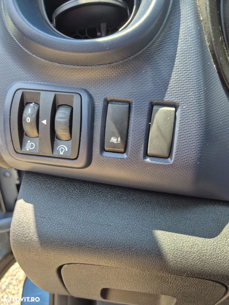 Opel VIVARO - 20