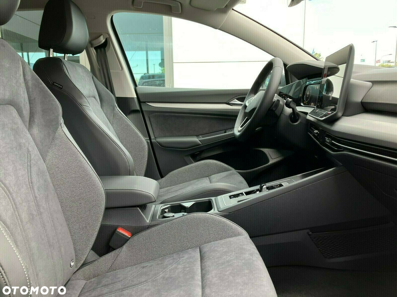 Volkswagen Golf - 18