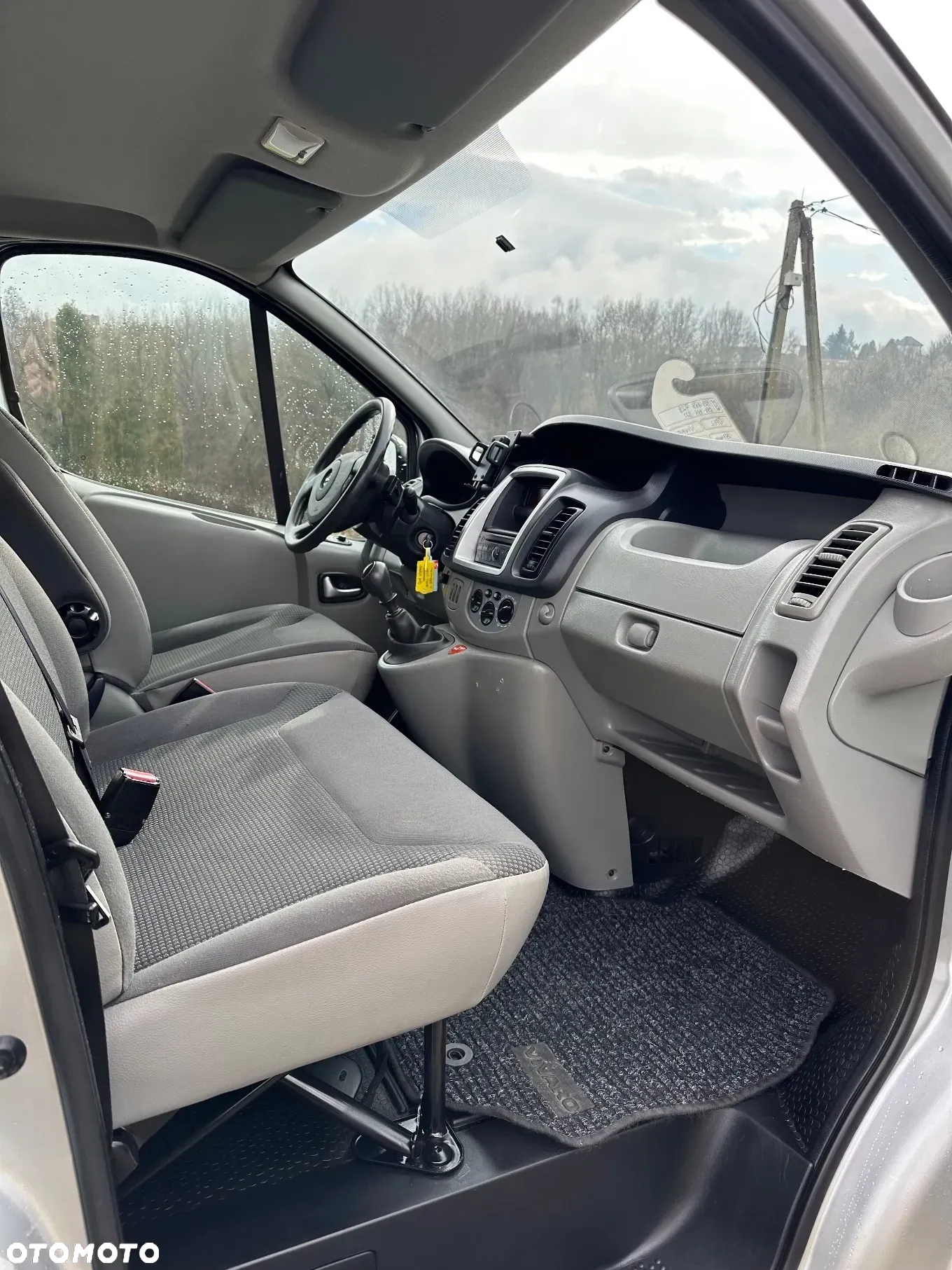 Opel Vivaro - 10