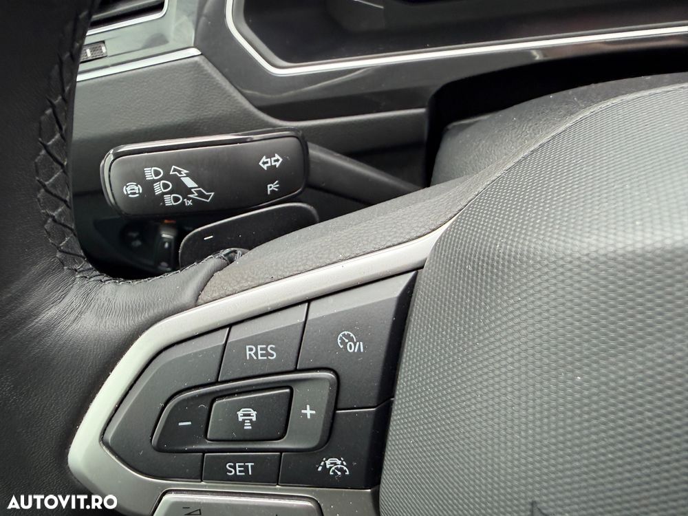 Volkswagen Tiguan 2.0 TDI 4Mot DSG Elegance - 14