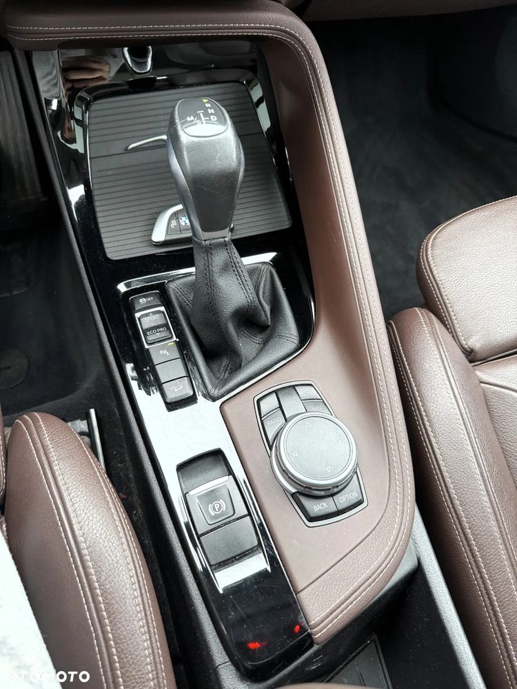 BMW X1 xDrive20d Sport Line - 11