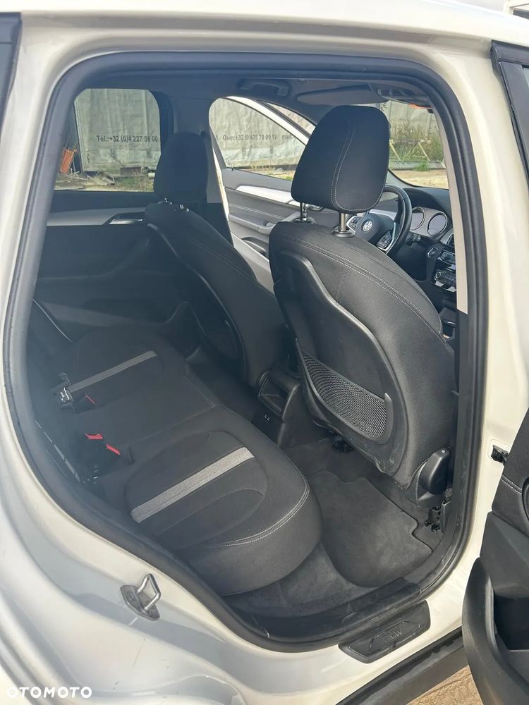 BMW X1 - 13