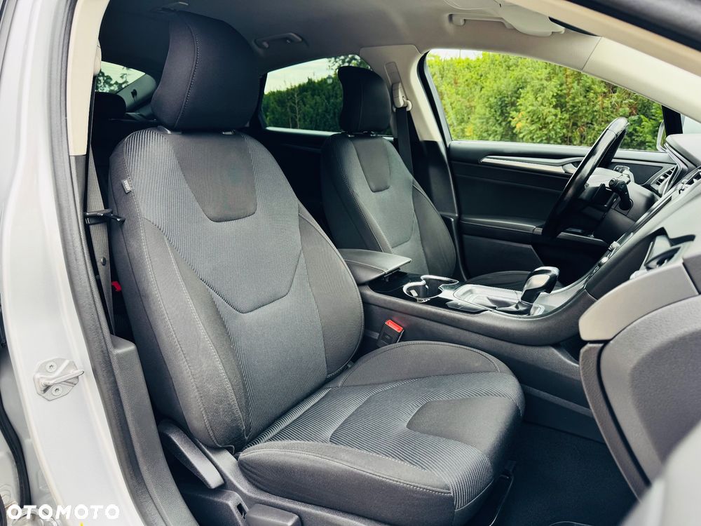 Ford Mondeo 2.0 TDCi Titanium PowerShift - 36