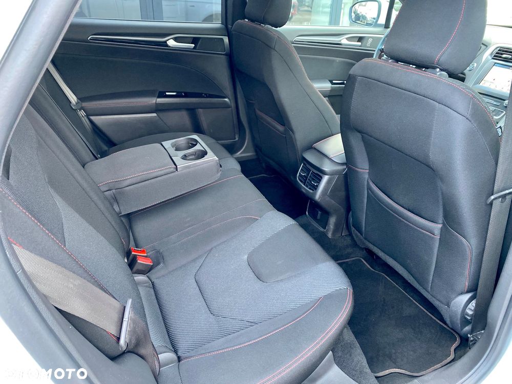 Ford Mondeo 2.0 TDCi ST-Line - 22