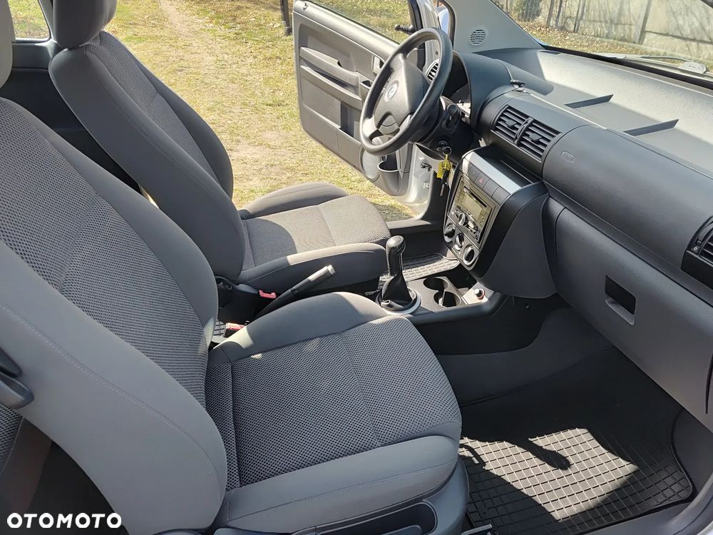 Volkswagen Fox 1.4 Style - 23