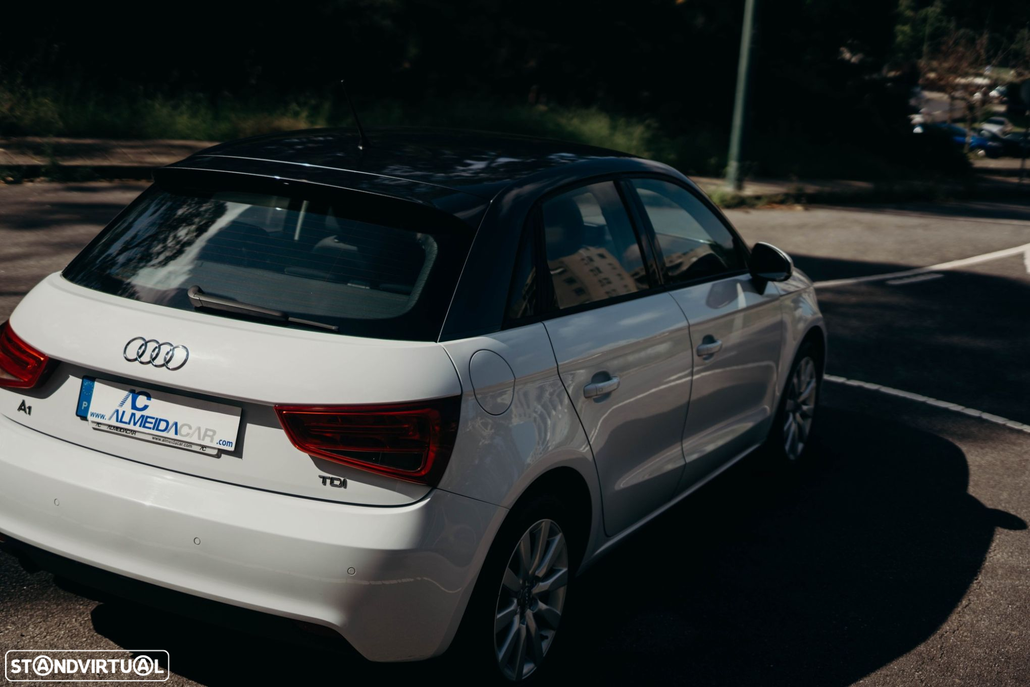 Audi A1 Sportback 1.6 TDI Advance - 23