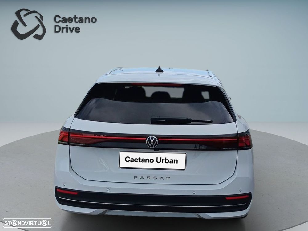 VW Passat Variant 2.0 TDi Business DSG - 5