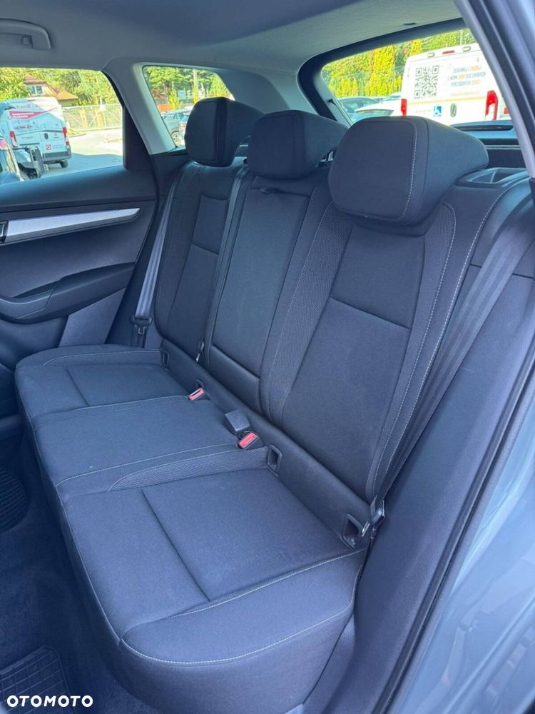 Skoda Karoq 2.0 TDI SCR 4x2 Selection DSG - 29