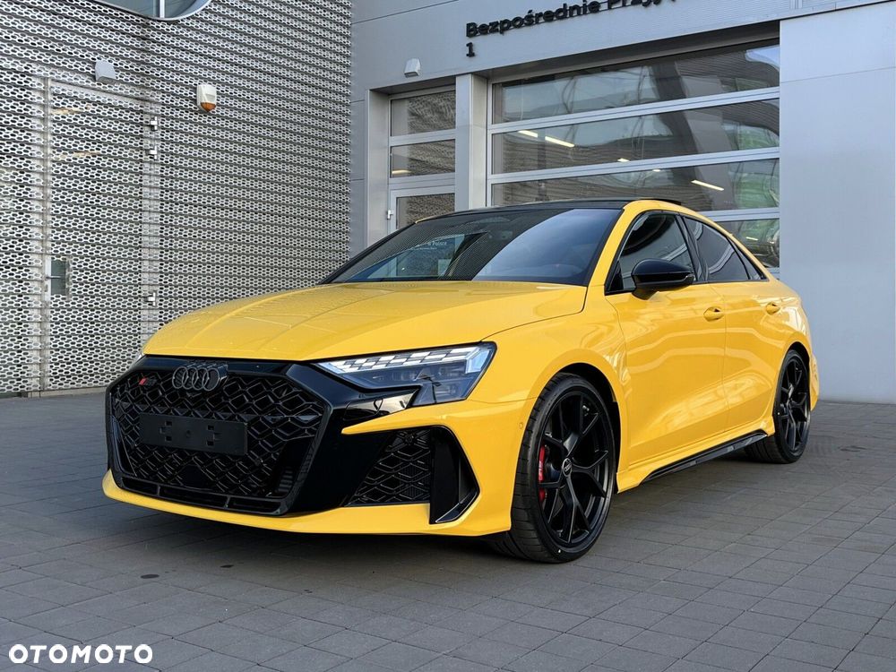Audi RS3 Limousine - 15