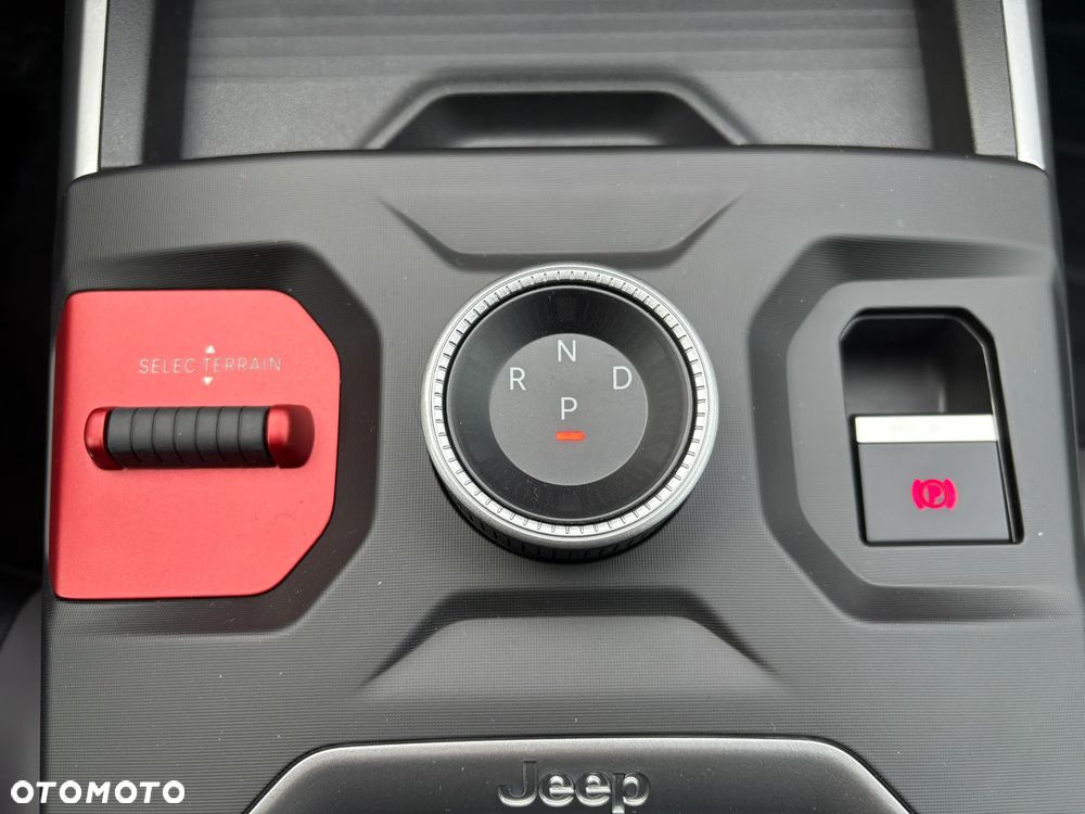 Jeep Compass 73.7kWh First Edition FWD - 25