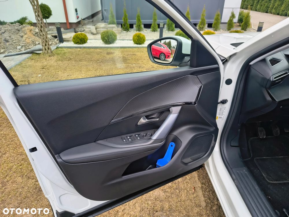 Peugeot 2008 PureTech 130 Active Pack - 19