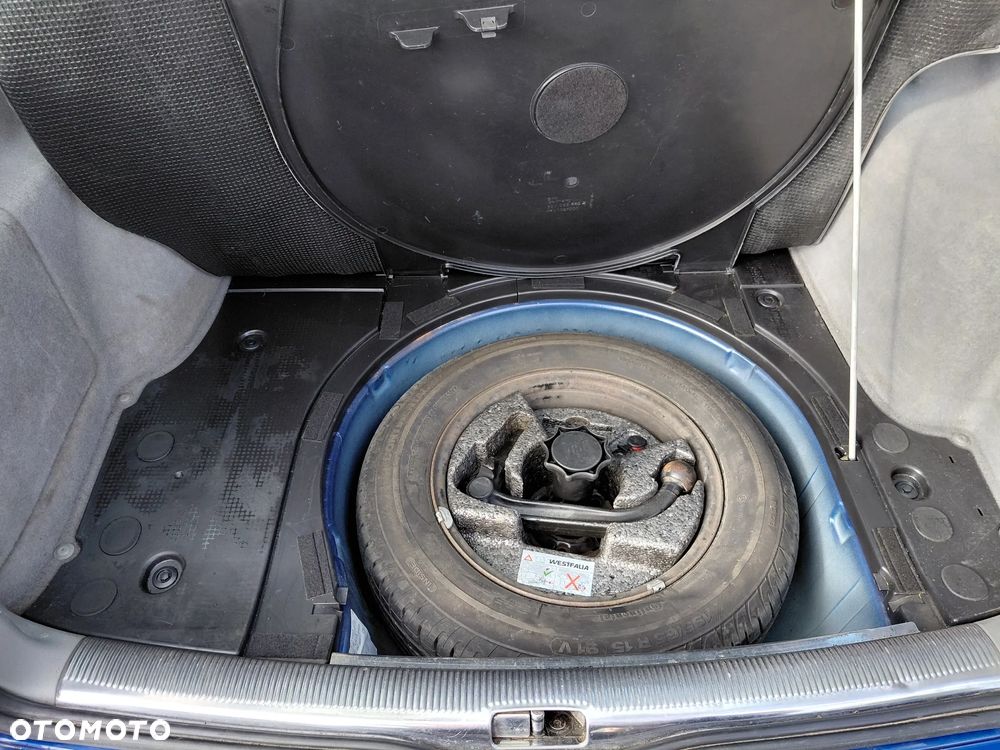 Volkswagen Passat 2.0 Basis - 3