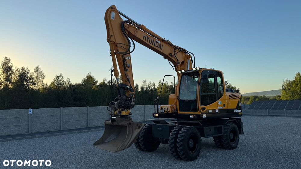 Hyundai Robex 140 - 8