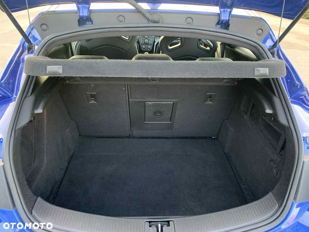 Opel Astra IV GTC OPC EU6 - 15