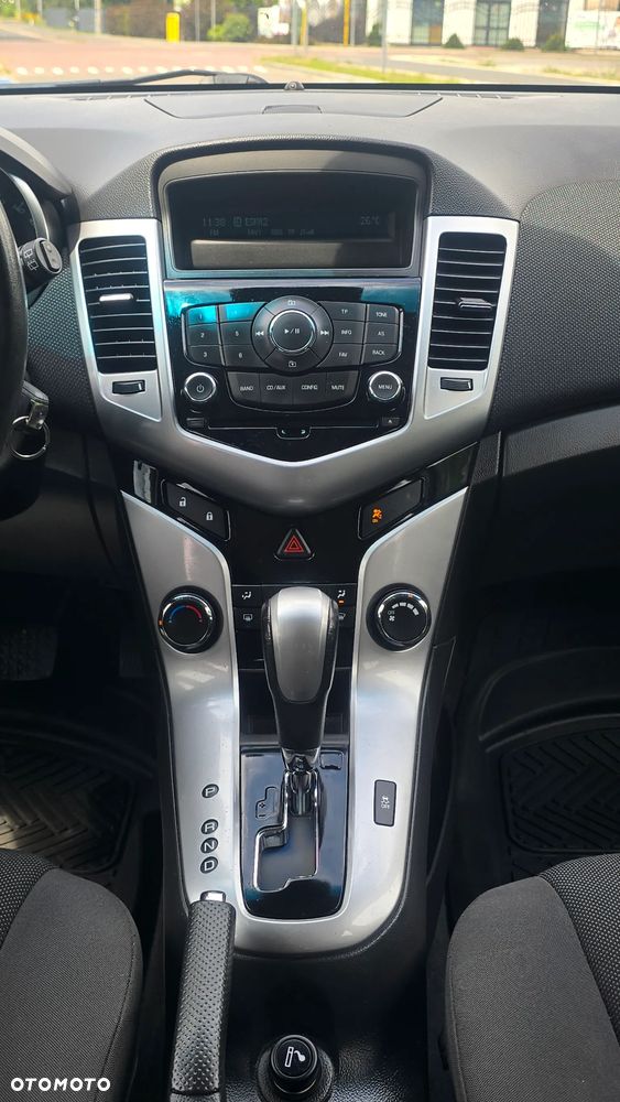 Chevrolet Cruze 1.6 LT+ - 19