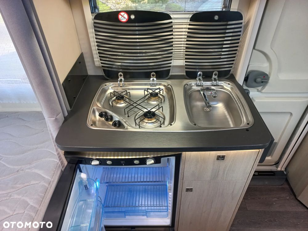 Sterckeman 390 CP Starlett Comfort, Markiza, Bagażnik na rowery - 19