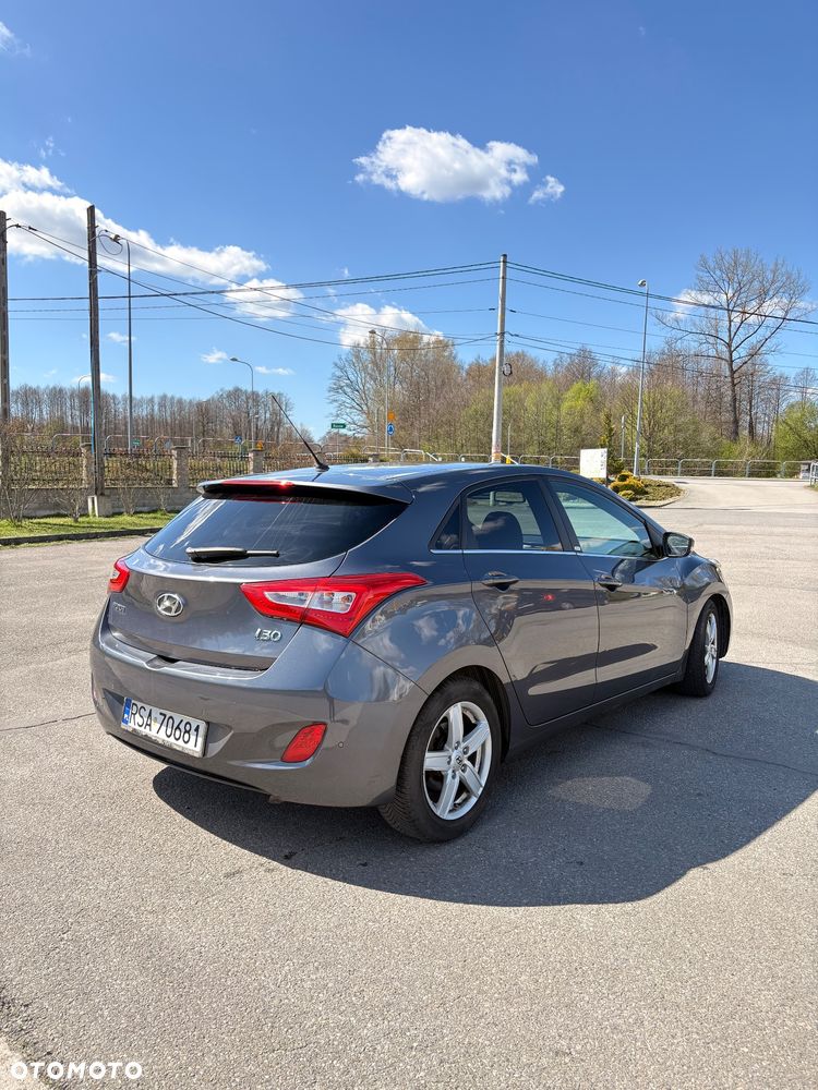 Hyundai i30 blue 1.6 GDI DCT Passion - 4