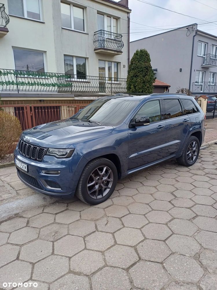 Jeep Grand Cherokee - 1