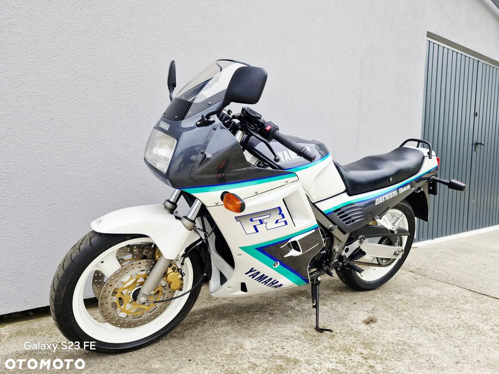 Yamaha FZ - 18