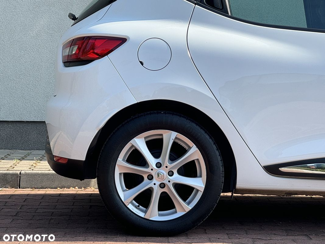 Renault Clio - 9