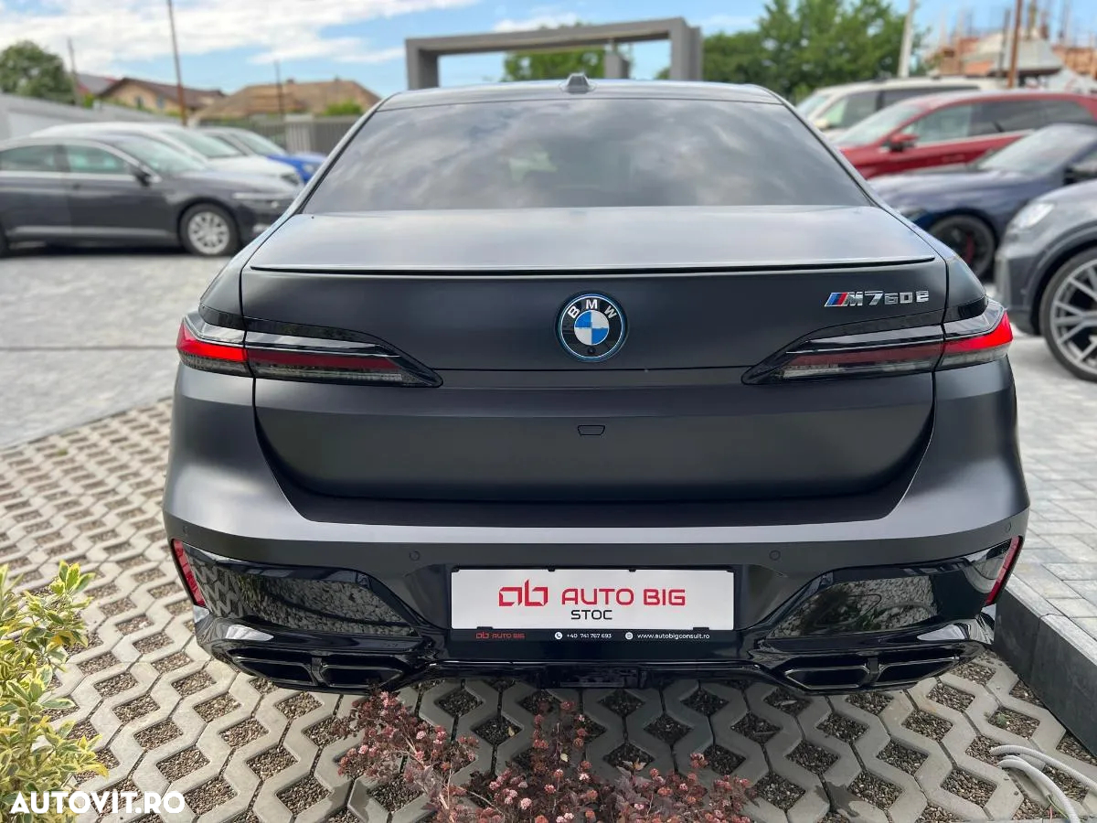 BMW M7 M760e xDrive - 15