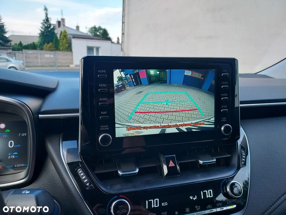 Toyota Corolla 1.8 Hybrid Comfort - 12