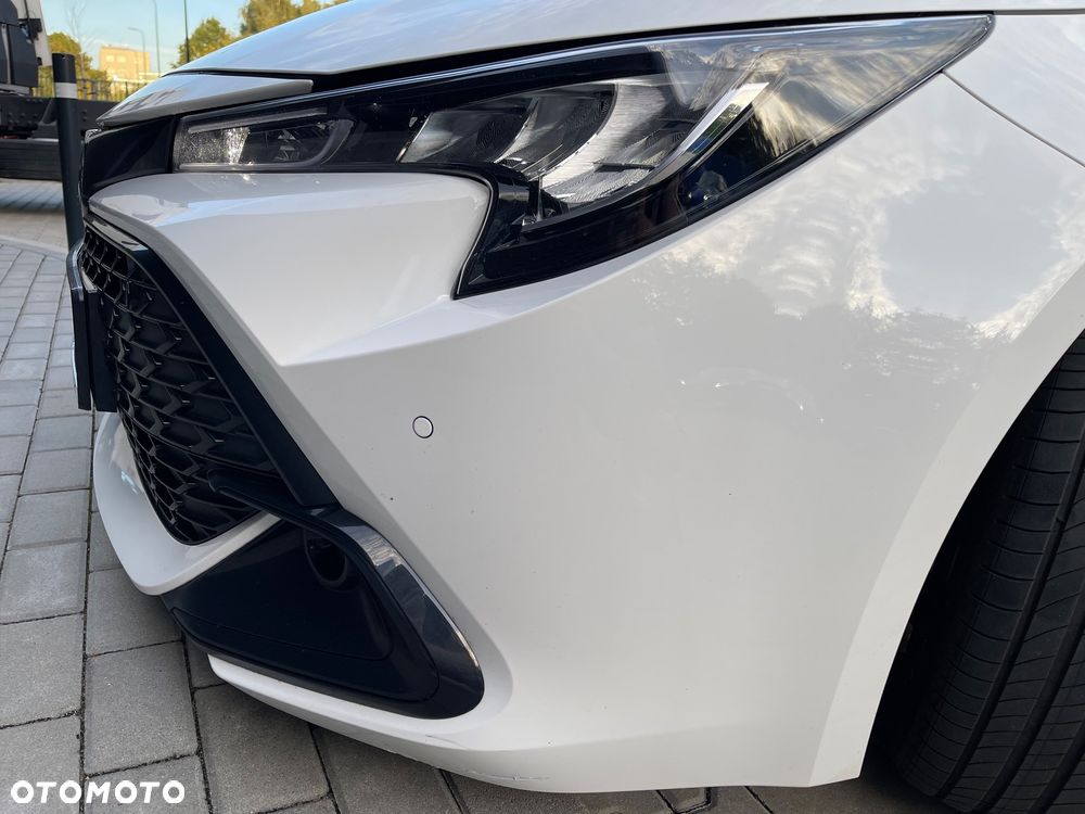 Toyota Corolla 1.8 Hybrid Comfort - 28