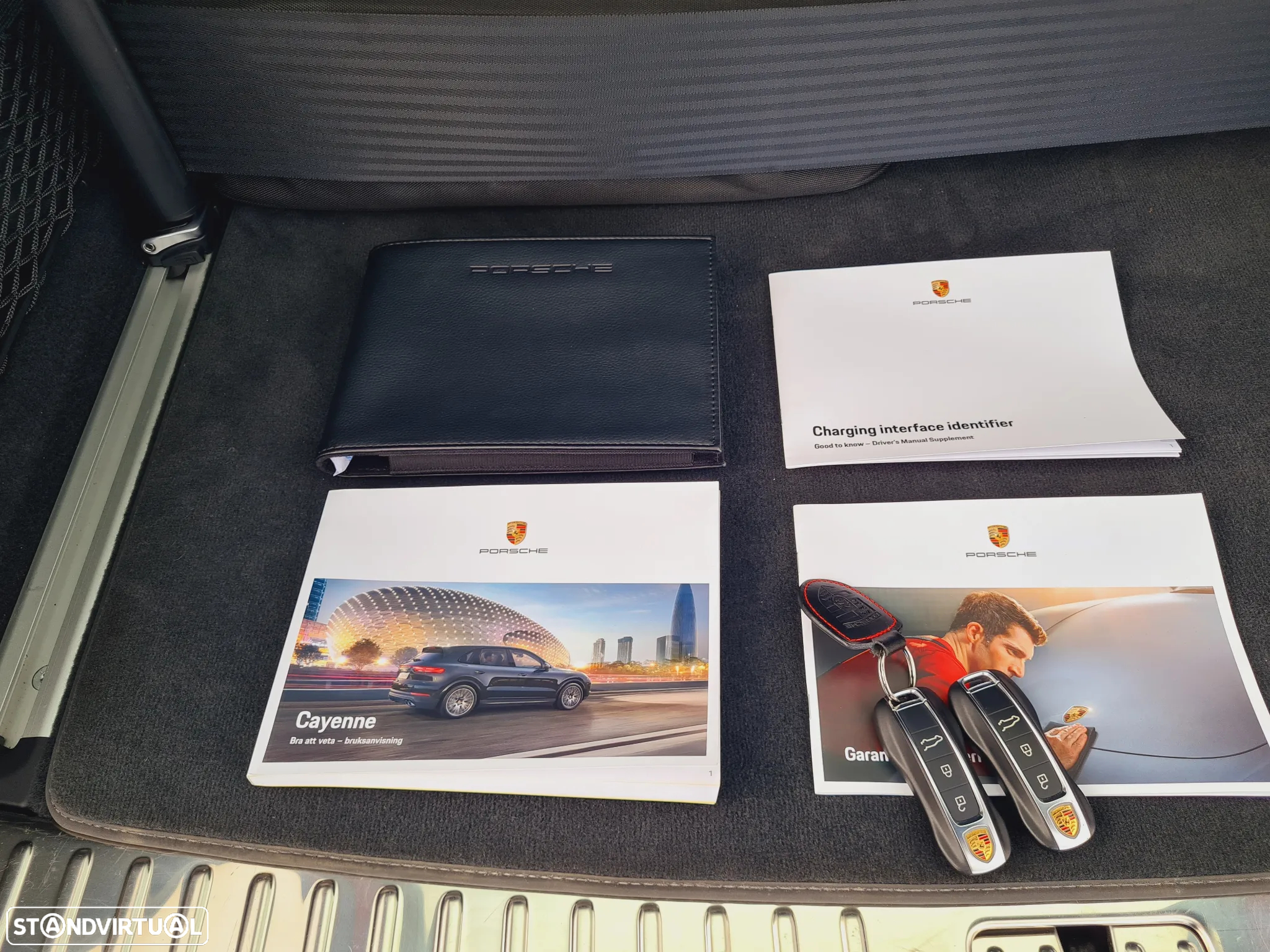 Porsche Cayenne E-Hybrid Platinum Edition - 37