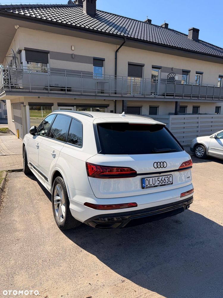 Audi Q7 50 TDI mHEV Quattro S Line Tiptr - 4