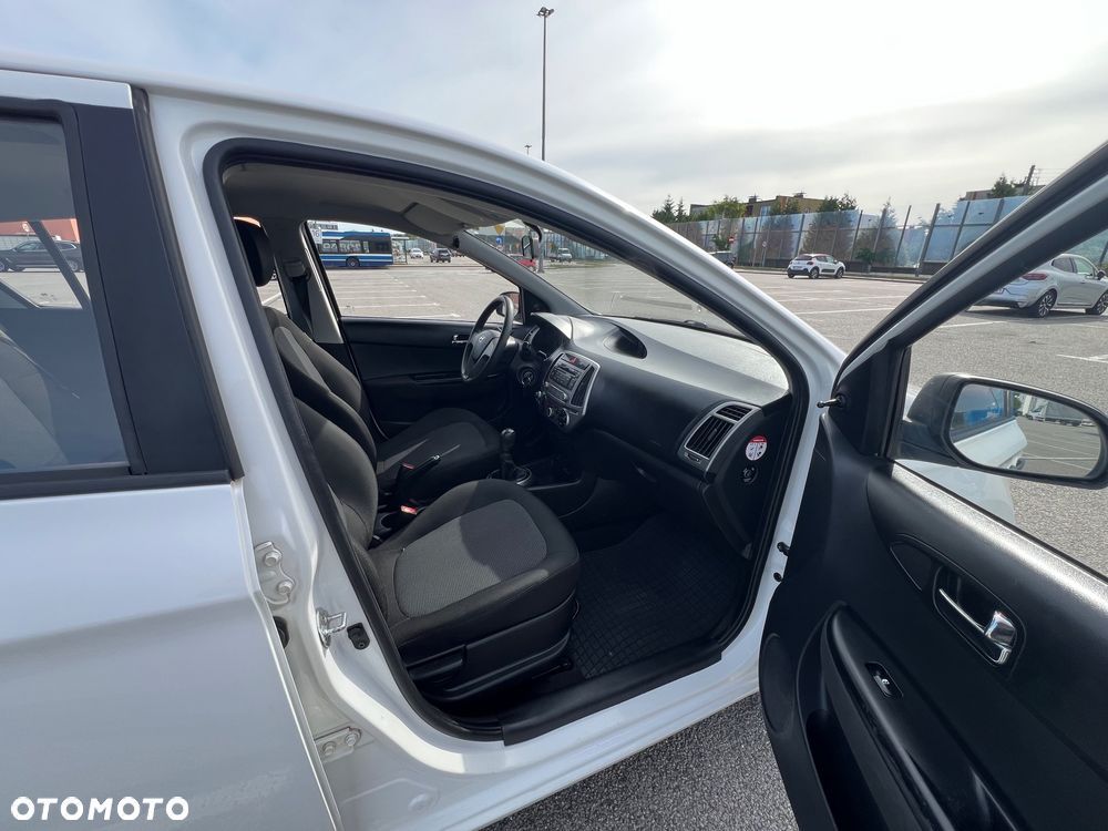 Hyundai i20 1.1 CRDi BlueDrive Classic + - 21