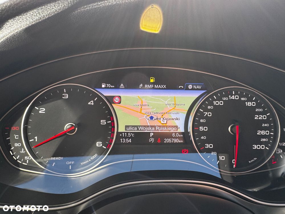 Audi A6 Avant 3.0 TDI quattro S tronic - 27