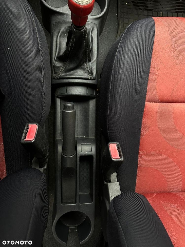 Hyundai Getz 1.1 - 12