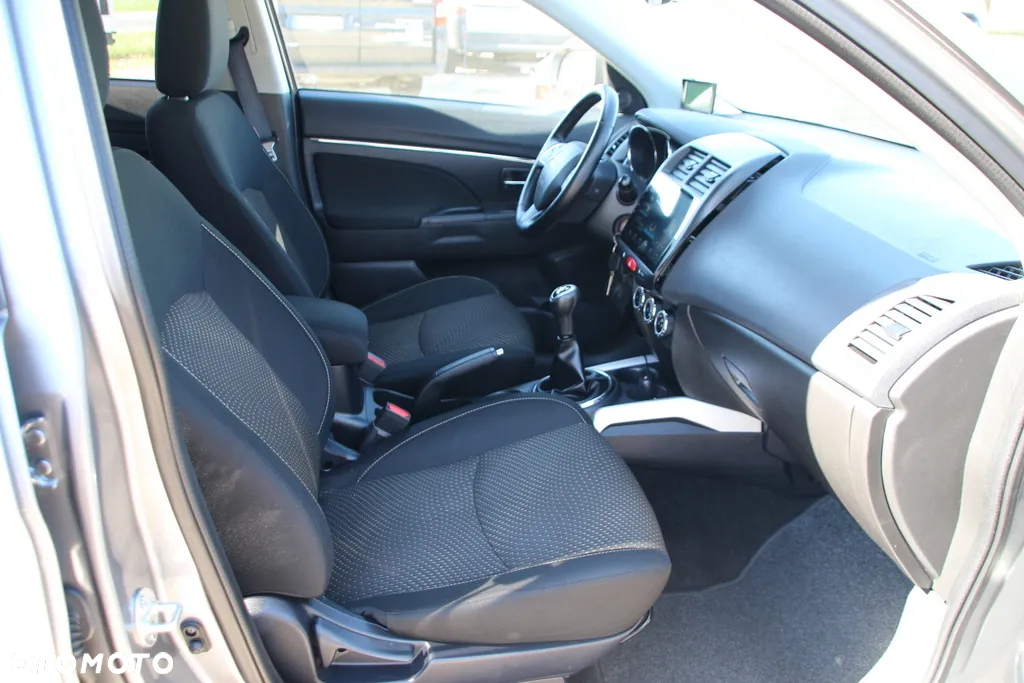 Mitsubishi ASX 1.6 2WD Instyle - 31