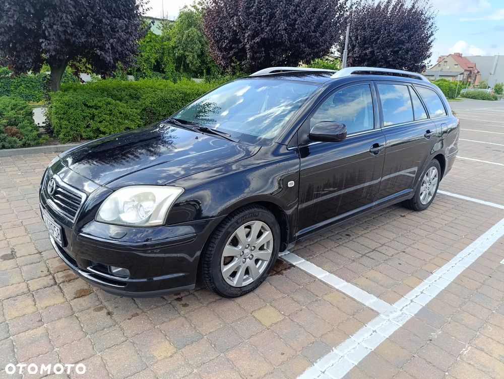 Toyota Avensis 2.0 VVT-i Combi Sol - 1