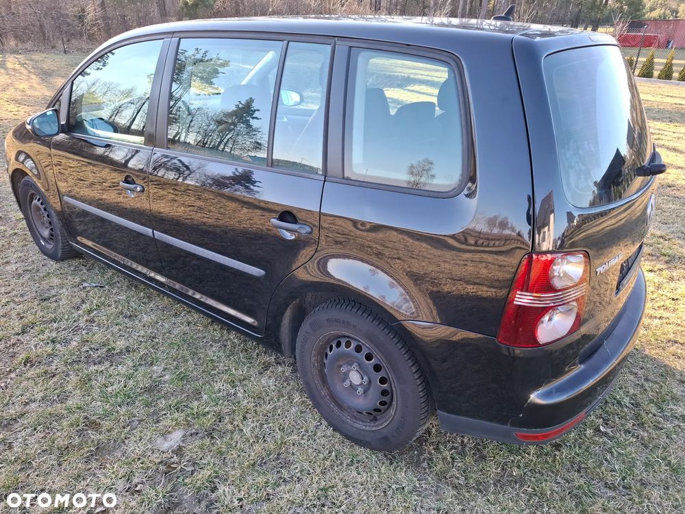 Volkswagen Touran 1.9 TDI DPF Blue Motion Trendline - 21