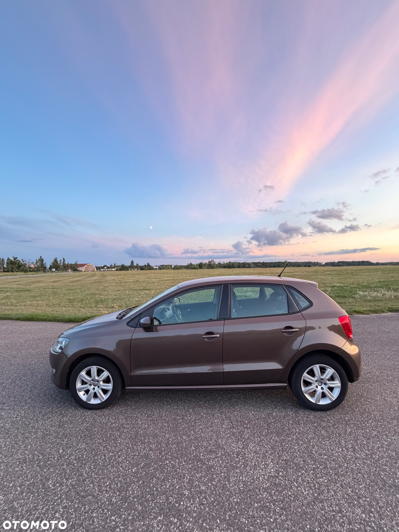 Volkswagen Polo 1.4 16V Highline - 2