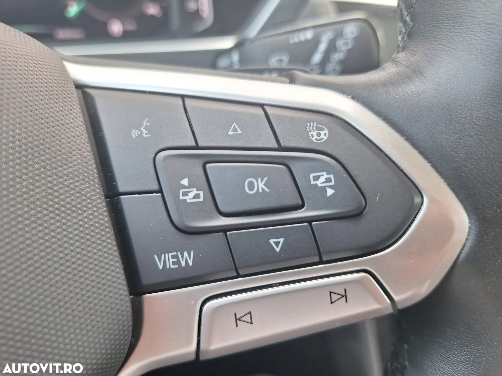 Volkswagen Tiguan 2.0 TDI SCR 4MOTION DSG Elegance - 9