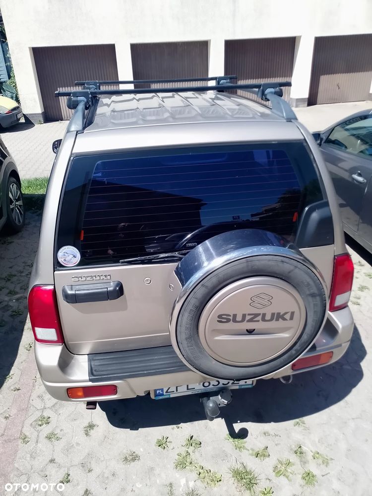 Suzuki Grand Vitara 2.0 - 21