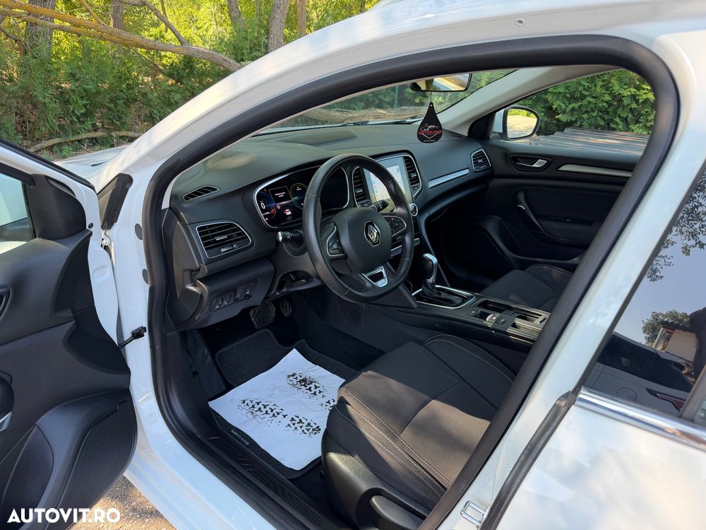 Renault Megane E-TECH 160 BUSINESS EDITION - 7