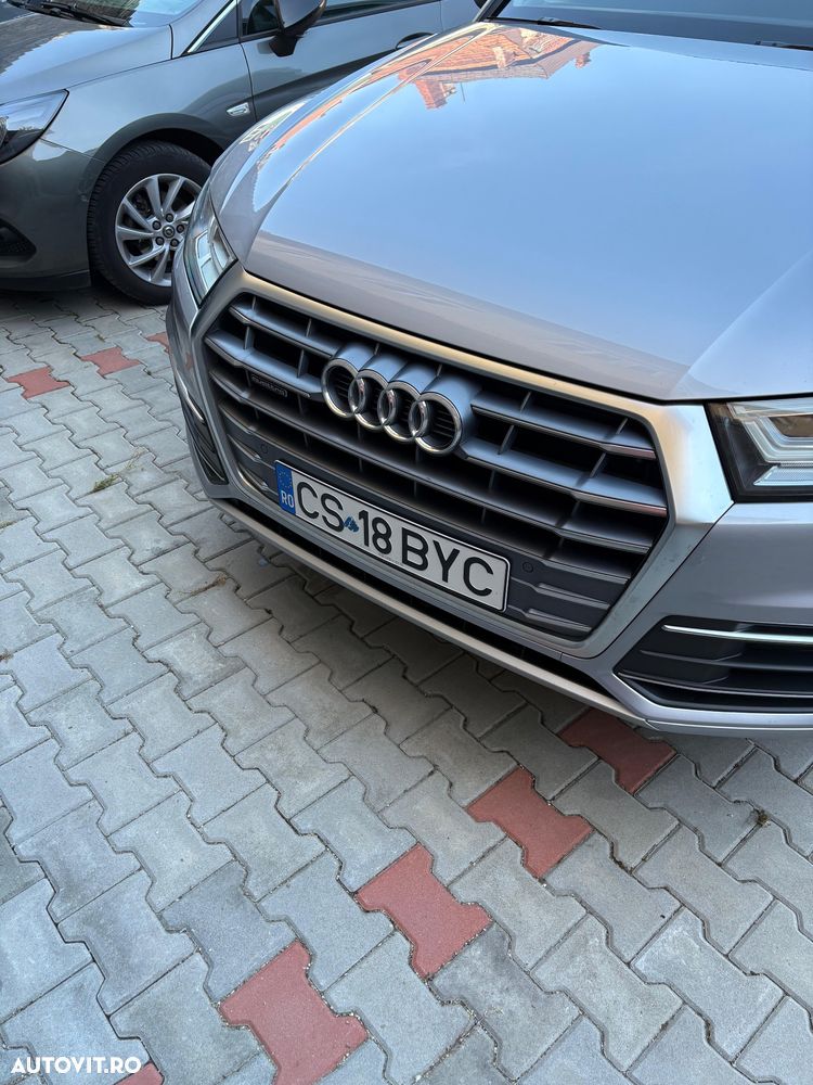 Audi Q5 2.0 40 TDI quattro S tronic Design - 3