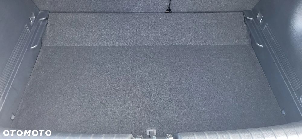 Kia Stonic 1.2 L Business Line - 12