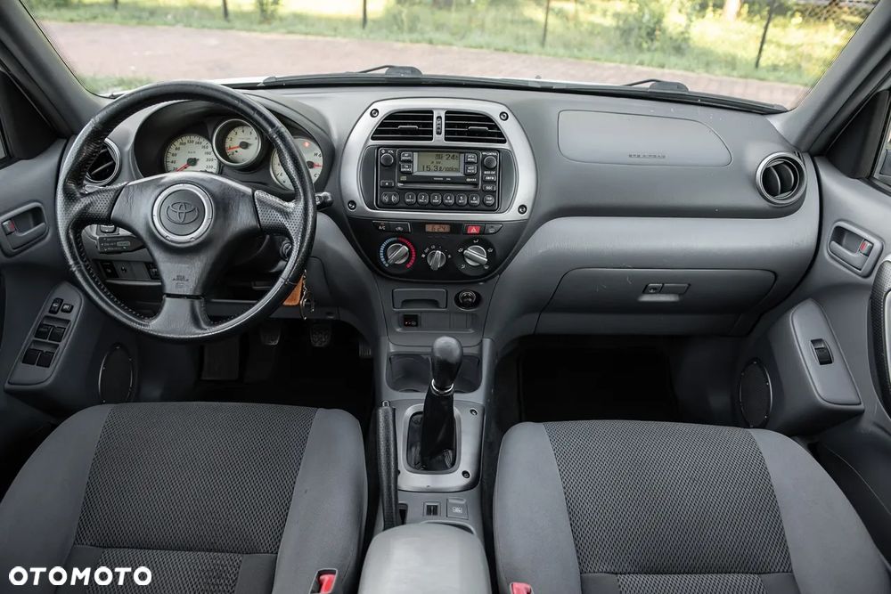 Toyota RAV4 2.0 VVT-i 4x4 - 14