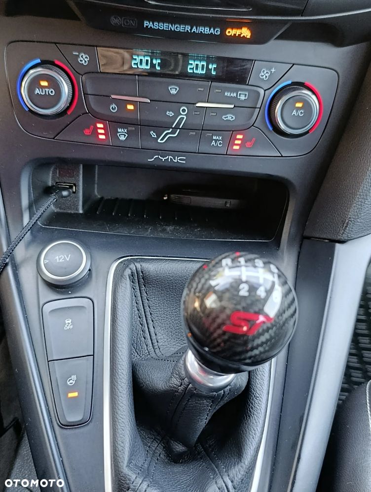 Ford Focus 2.0 EcoBoost ST - 21