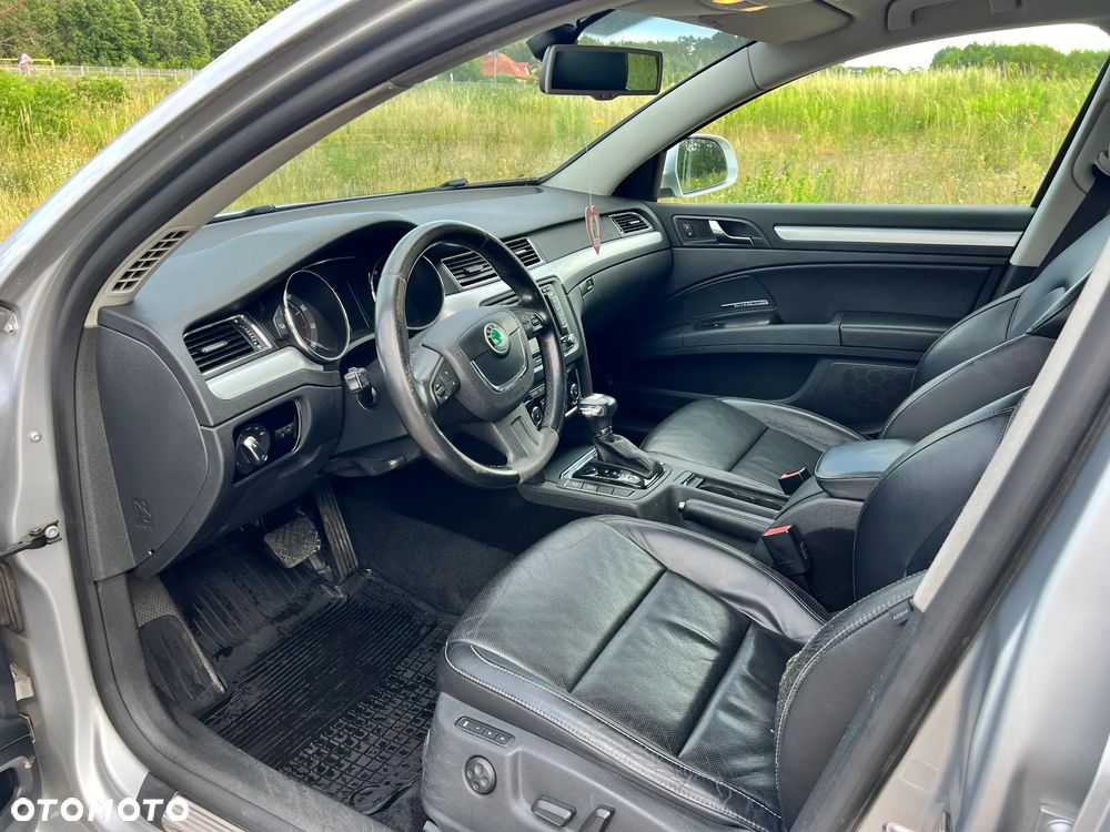 Skoda Superb 2.0 TSI Platinum DSG - 9